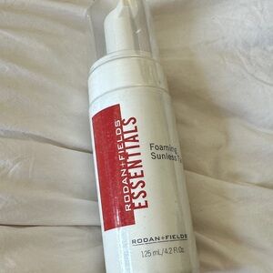 Rodan + Fields Essentials Sunless Tan Foam - White and Red